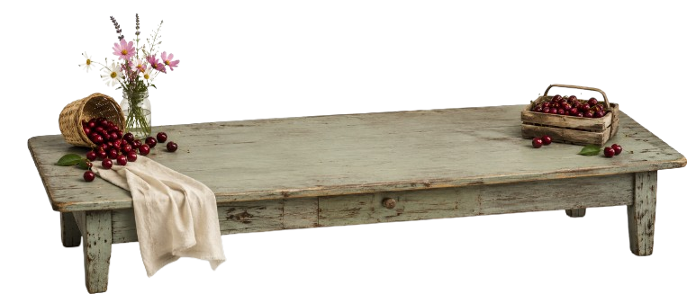 Houten tafel met kersen-decoraties